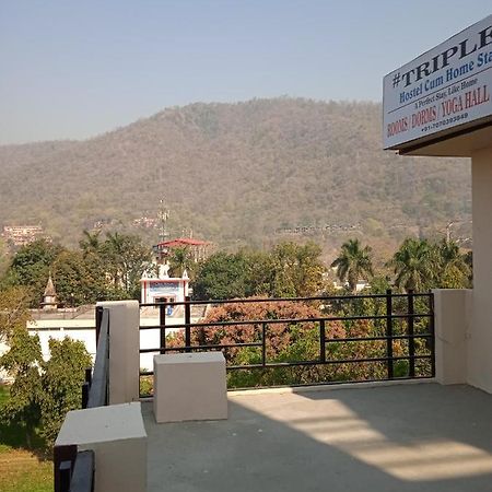 Triple1 Hostel & Homestay Ришикеш Экстерьер фото