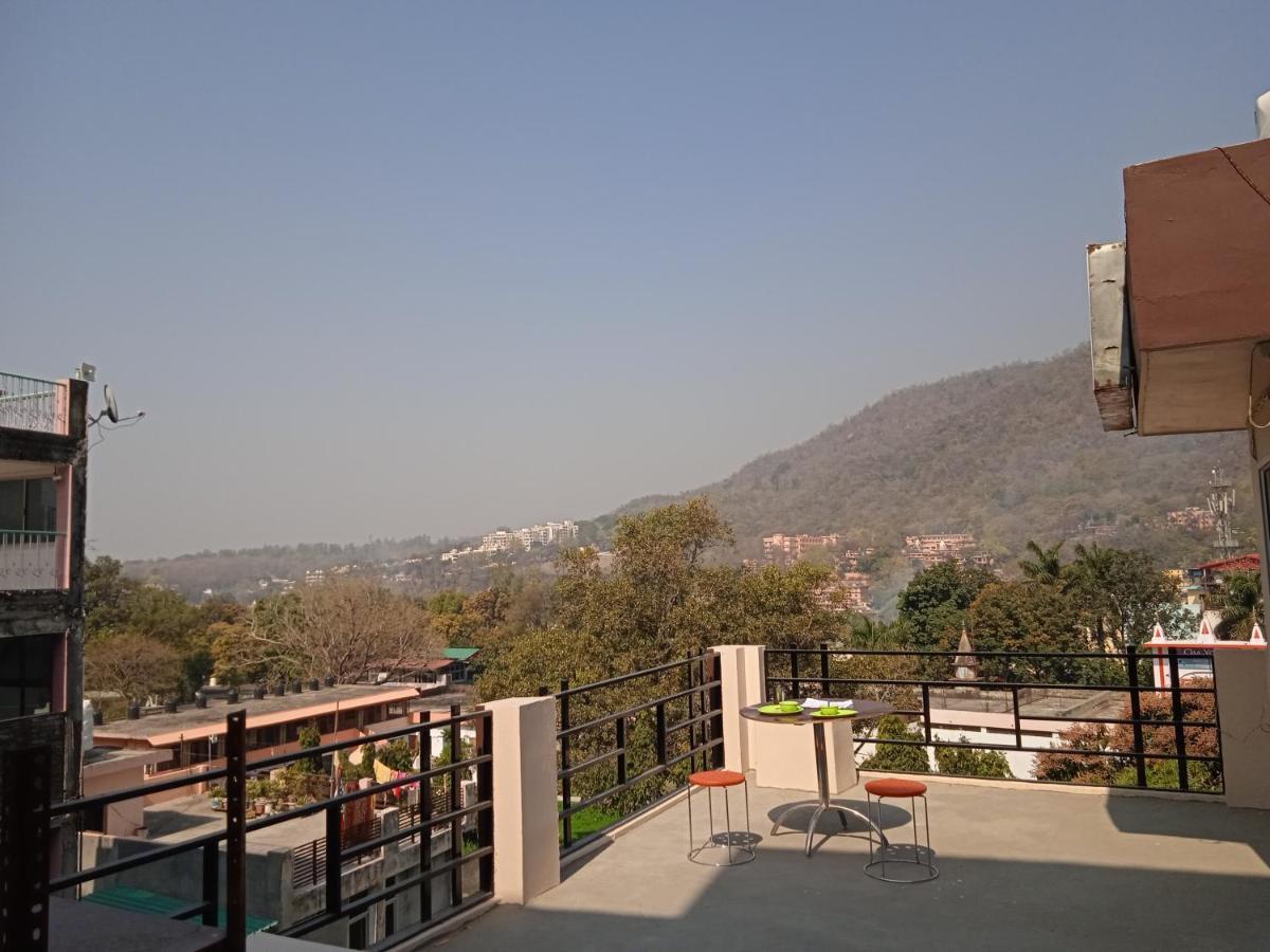 Triple1 Hostel & Homestay Ришикеш Экстерьер фото