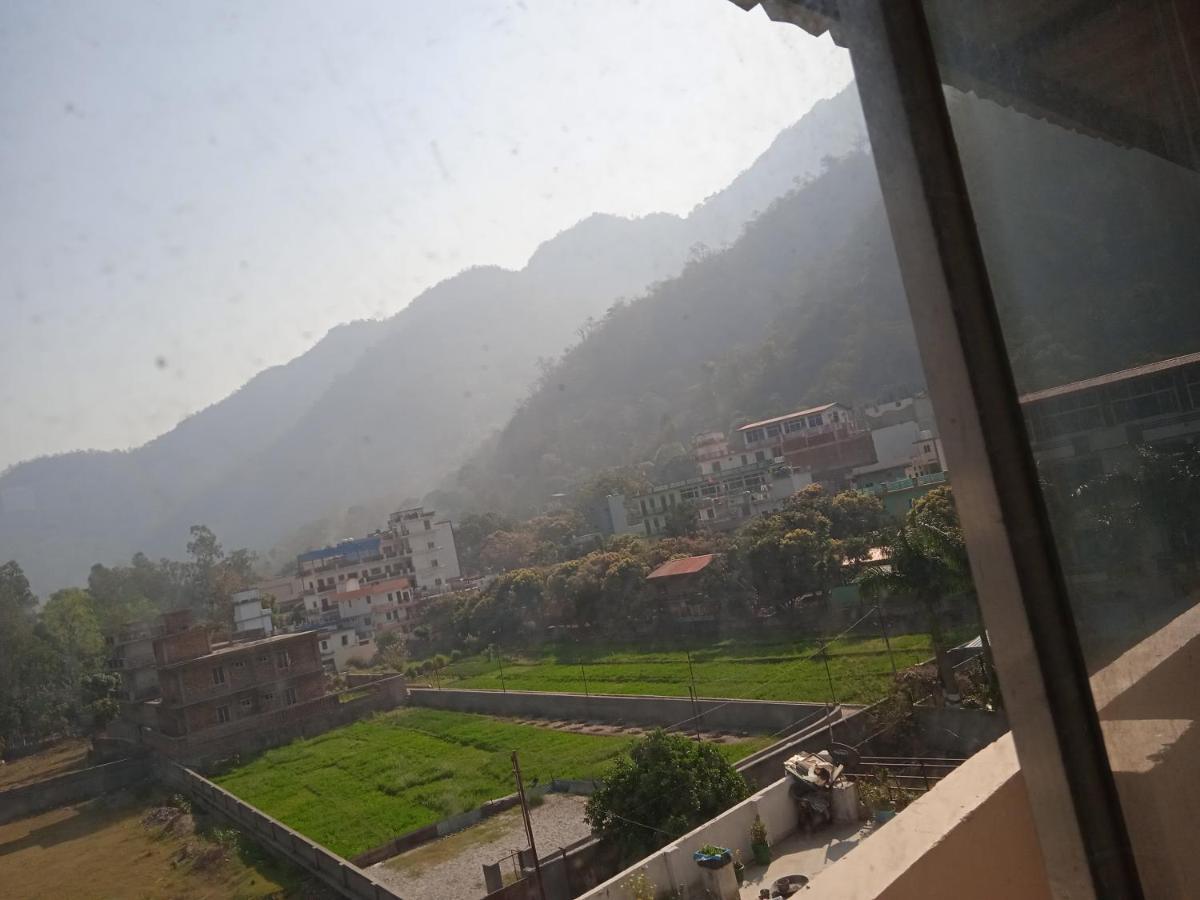 Triple1 Hostel & Homestay Ришикеш Экстерьер фото