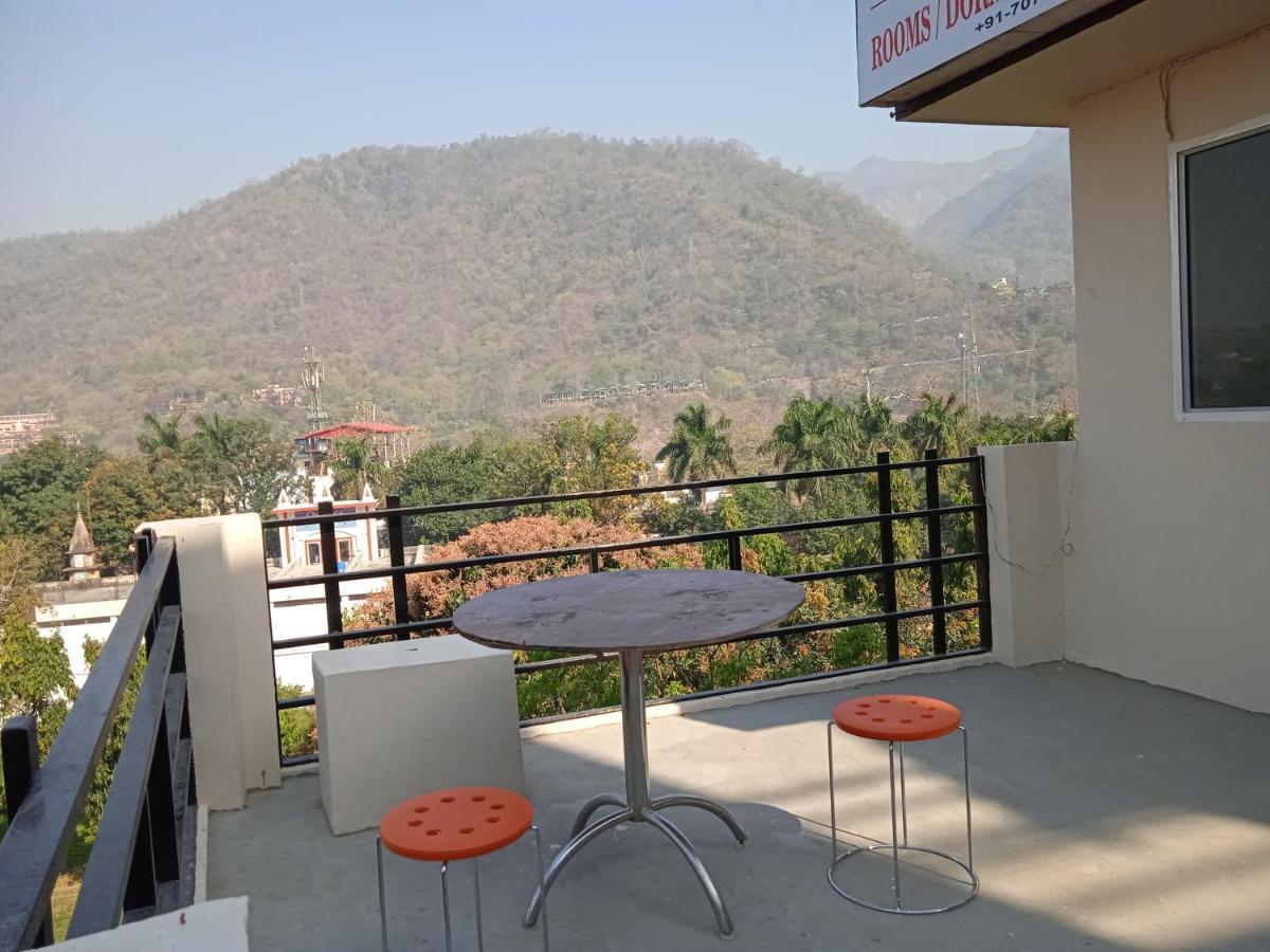 Triple1 Hostel & Homestay Ришикеш Экстерьер фото