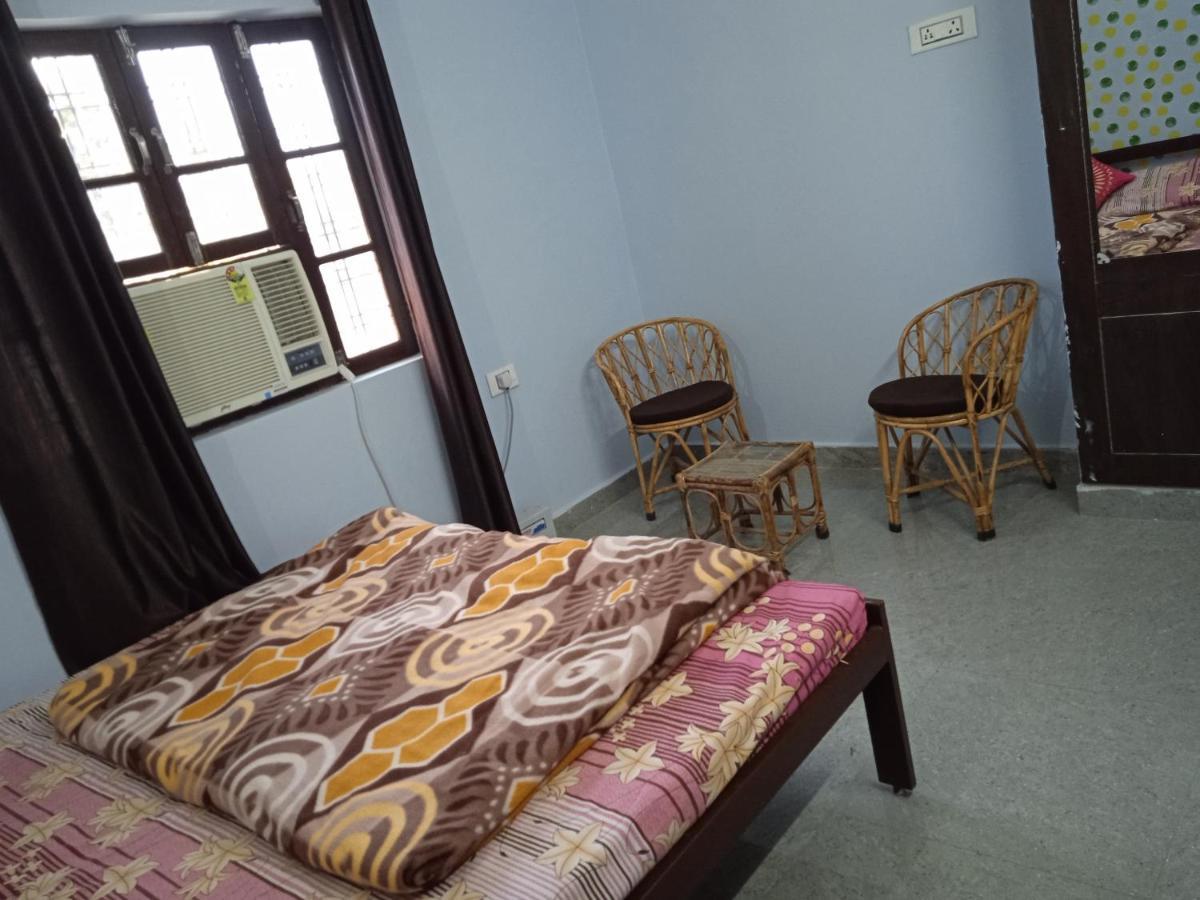 Triple1 Hostel & Homestay Ришикеш Экстерьер фото
