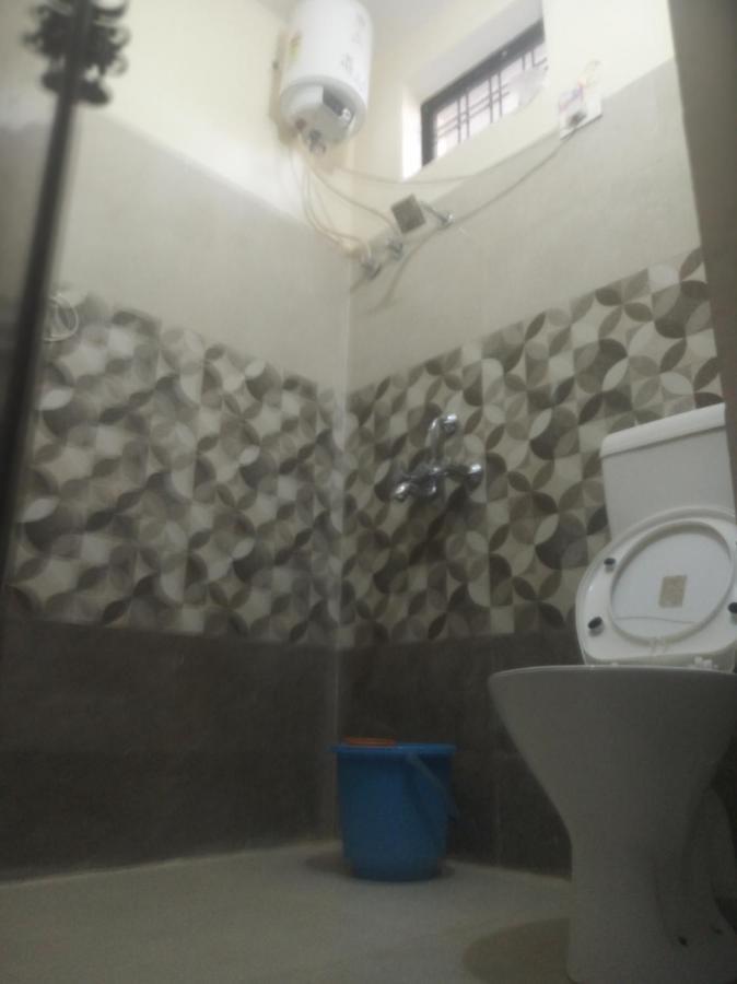Triple1 Hostel & Homestay Ришикеш Экстерьер фото
