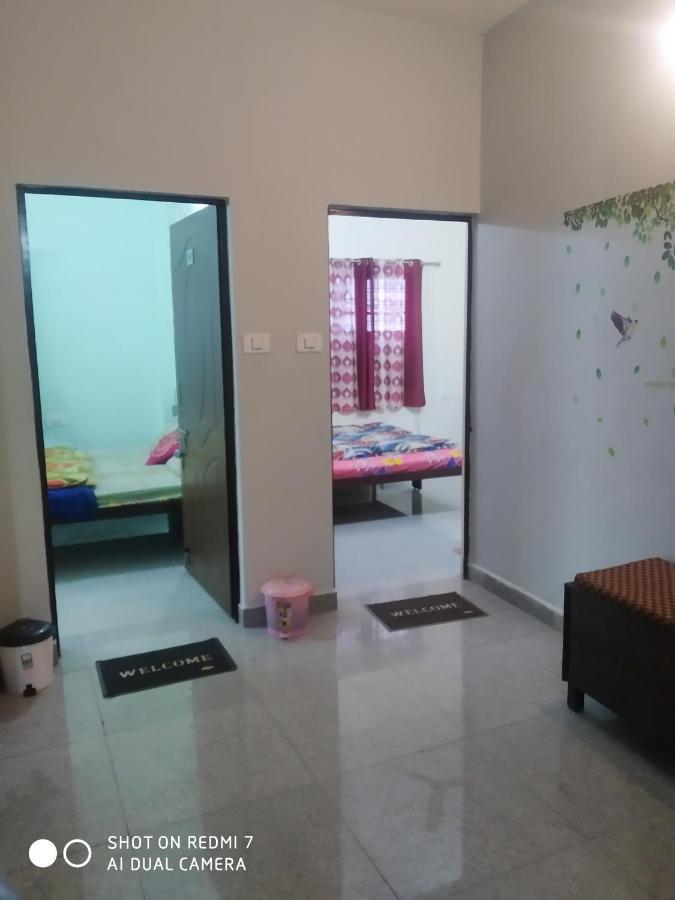 Triple1 Hostel & Homestay Ришикеш Экстерьер фото