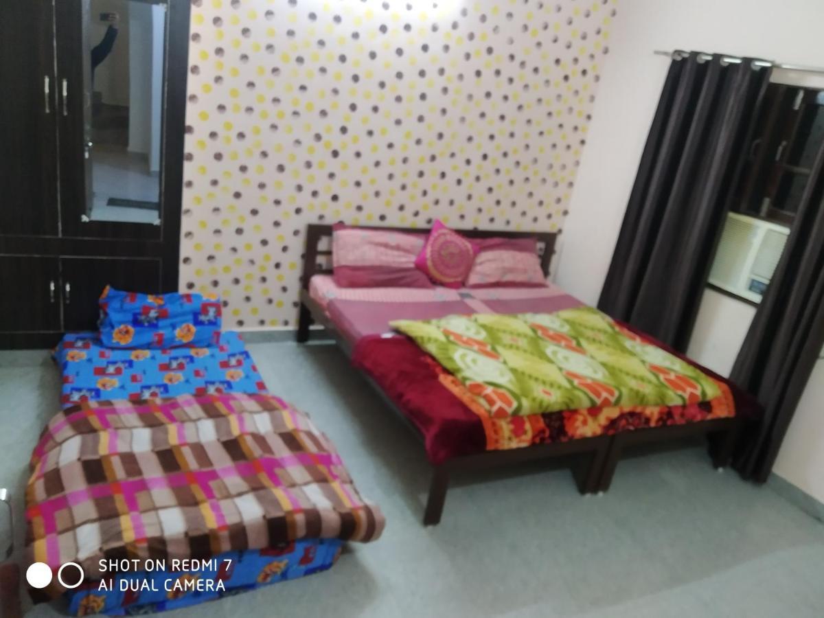 Triple1 Hostel & Homestay Ришикеш Экстерьер фото