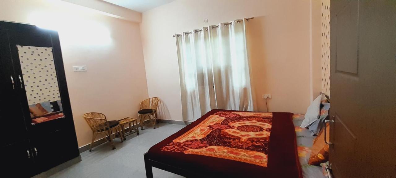 Triple1 Hostel & Homestay Ришикеш Экстерьер фото