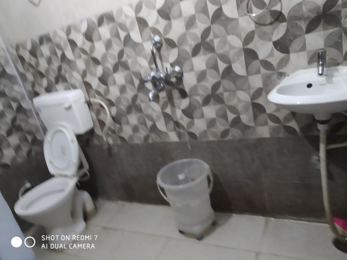 Triple1 Hostel & Homestay Ришикеш Экстерьер фото