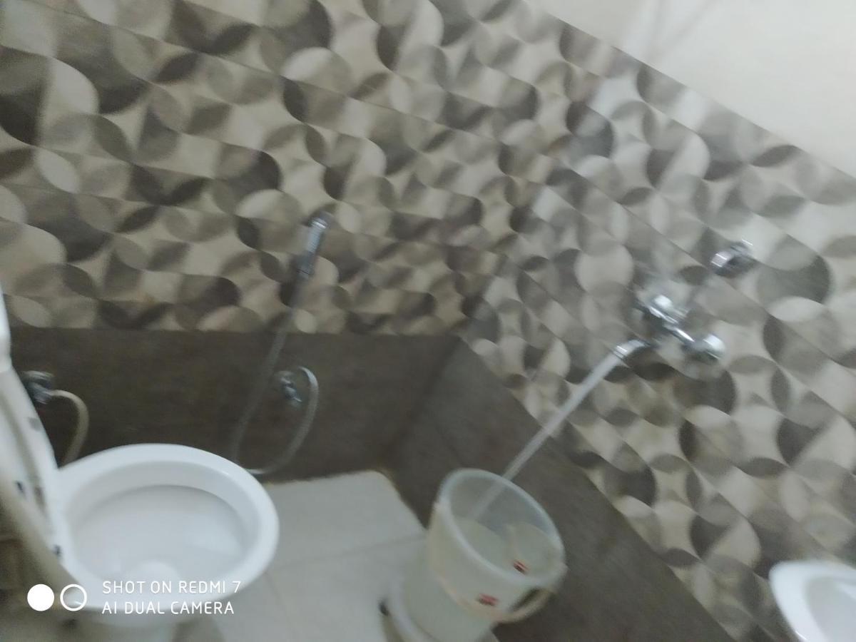 Triple1 Hostel & Homestay Ришикеш Экстерьер фото